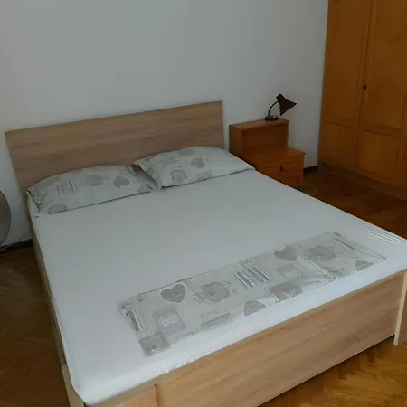 Apartment Spacious 2-bedroom