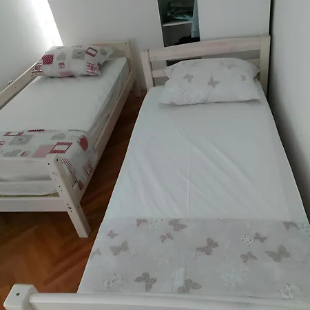 Spacious 2-bedroom Apartment *