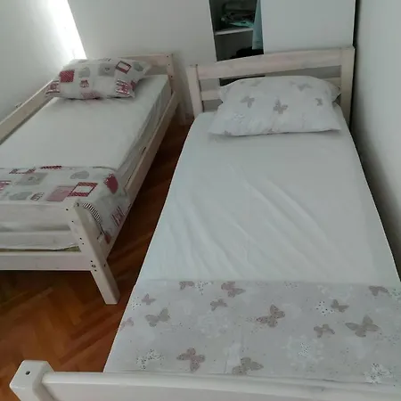 Apartment Spacious 2-bedroom *